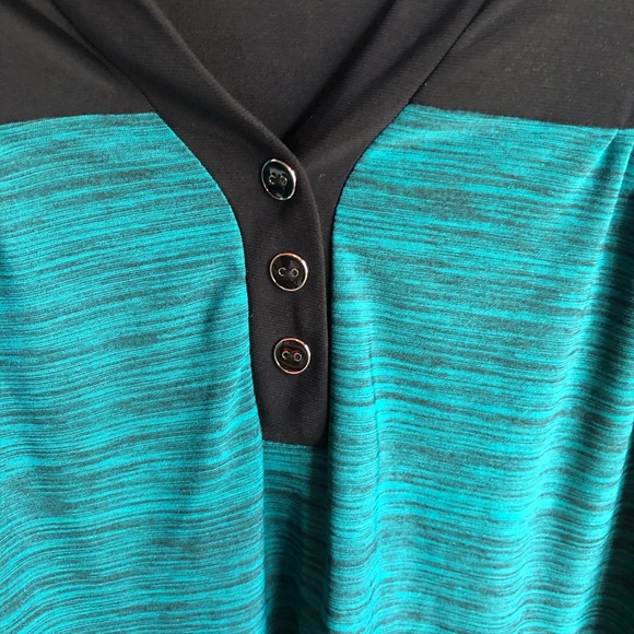 NWT woman’s top size 3X green & black - Picture 3 of 5